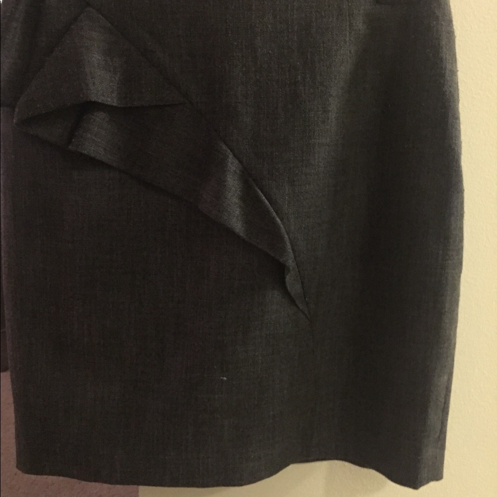 Gray ruffle skirt